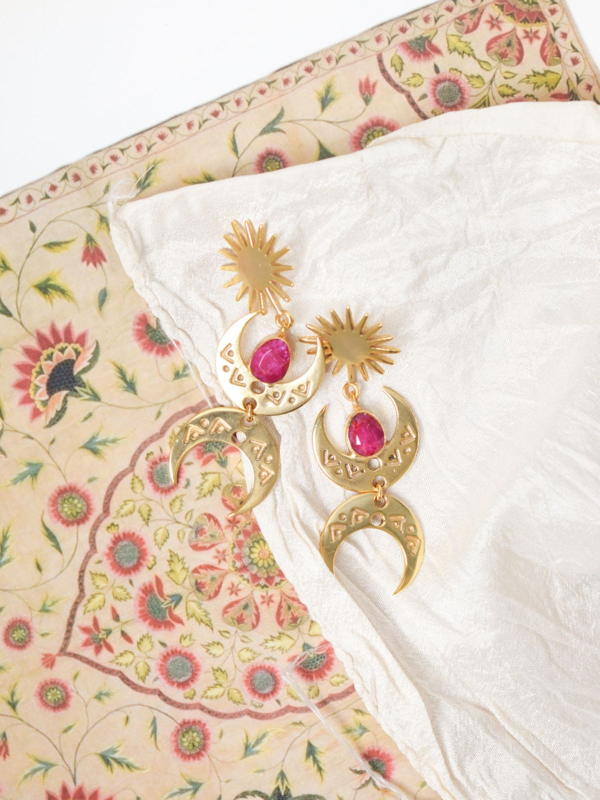 Chaand Sitara Earrings - Pink
