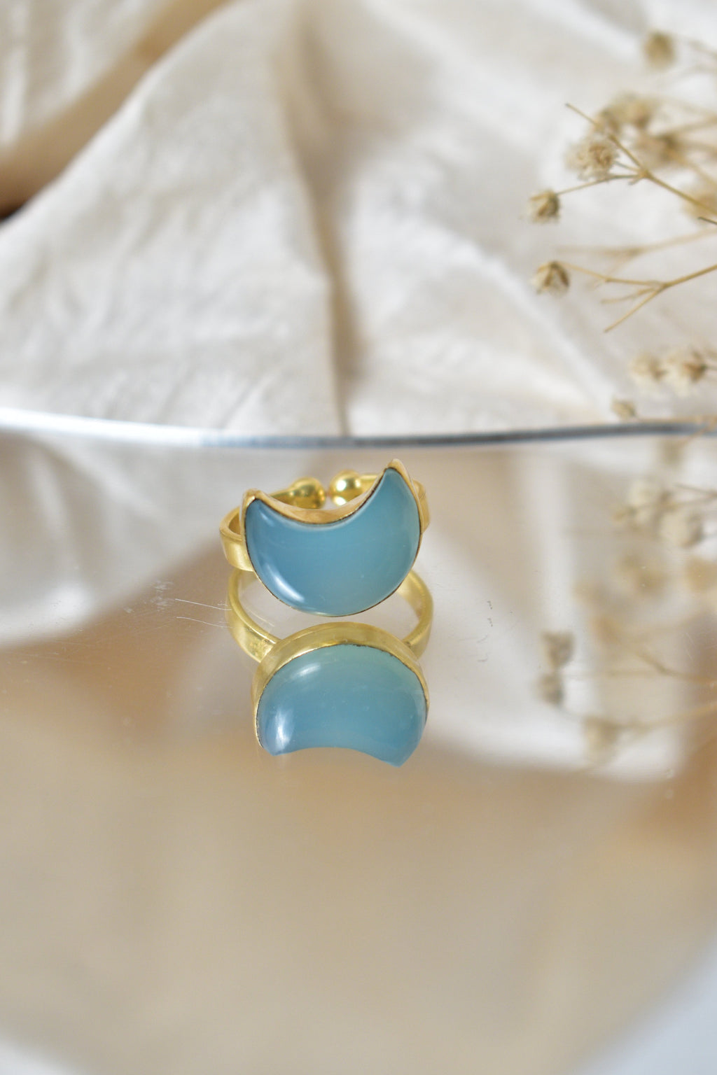 Crescent ring - Blue